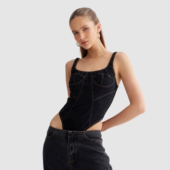 Lioness Je t’aime bodysuit in charcoal - Picture 1 of 2